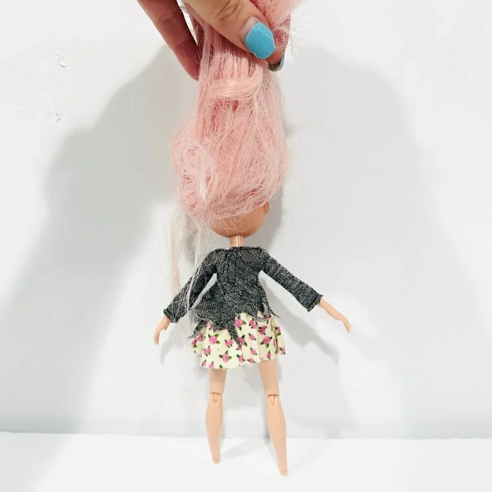 Bratz Selfie Stick Cloe Doll